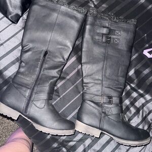 Women's Black Knee-High Boots